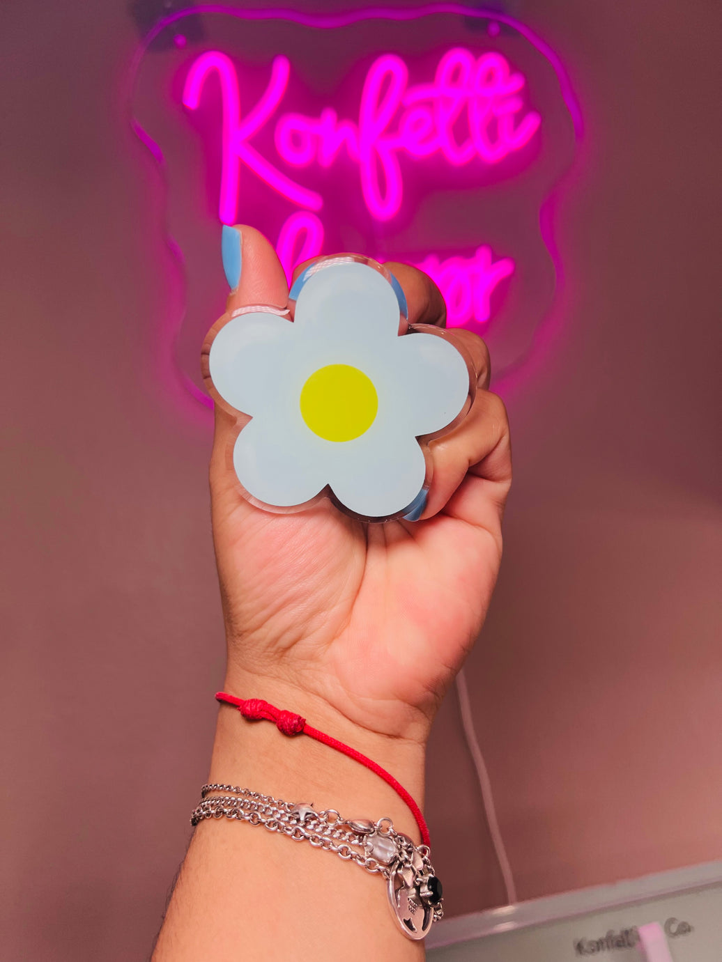 Blue Daisy Phone Grip Acrylic