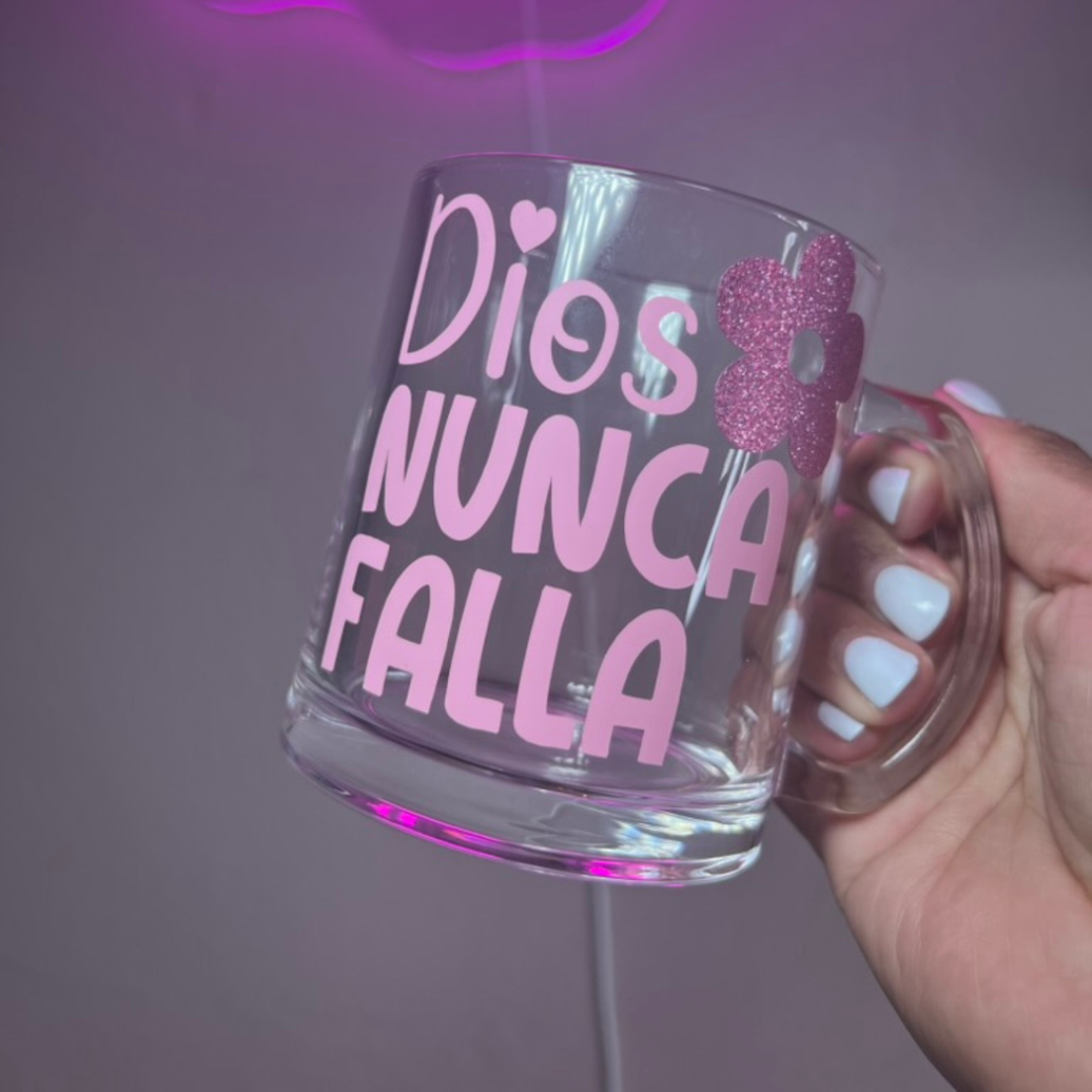 Dios Nunca Falla Mug