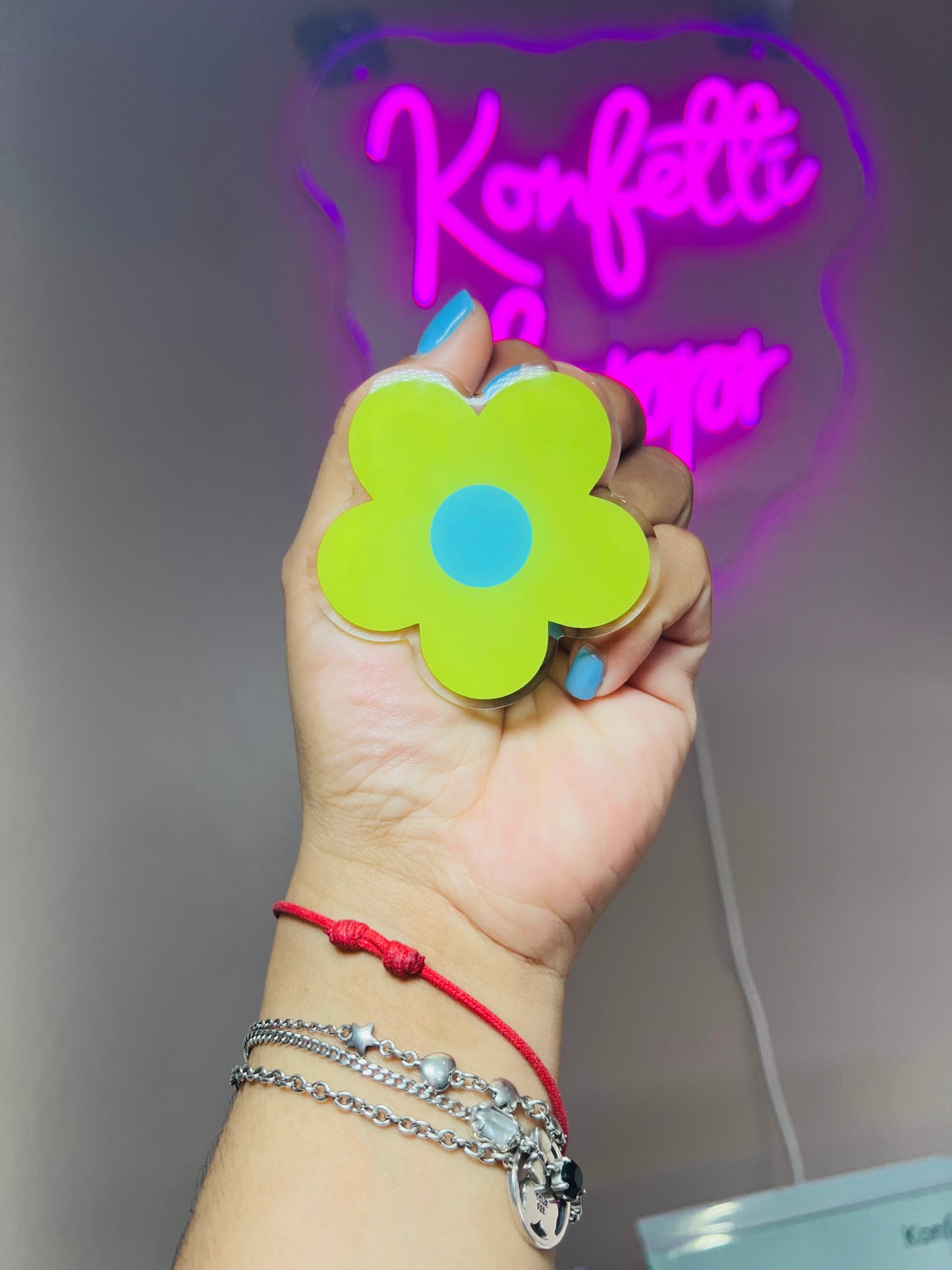 Green/ Yellow Daisy Phone Grip Acrylic